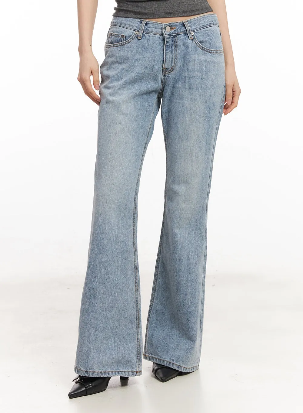 Vesper Low-Rise Bootcut Jeans CA516